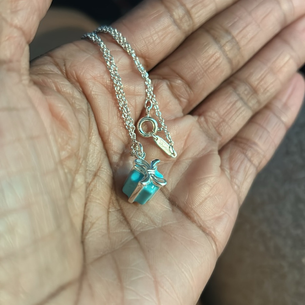 Tiffany White 18k Gold Vintage Necklace🥳🥳❌❌ - Picture 3 of 5